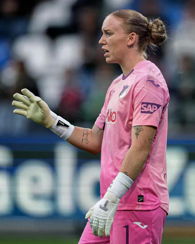 Laura Dick